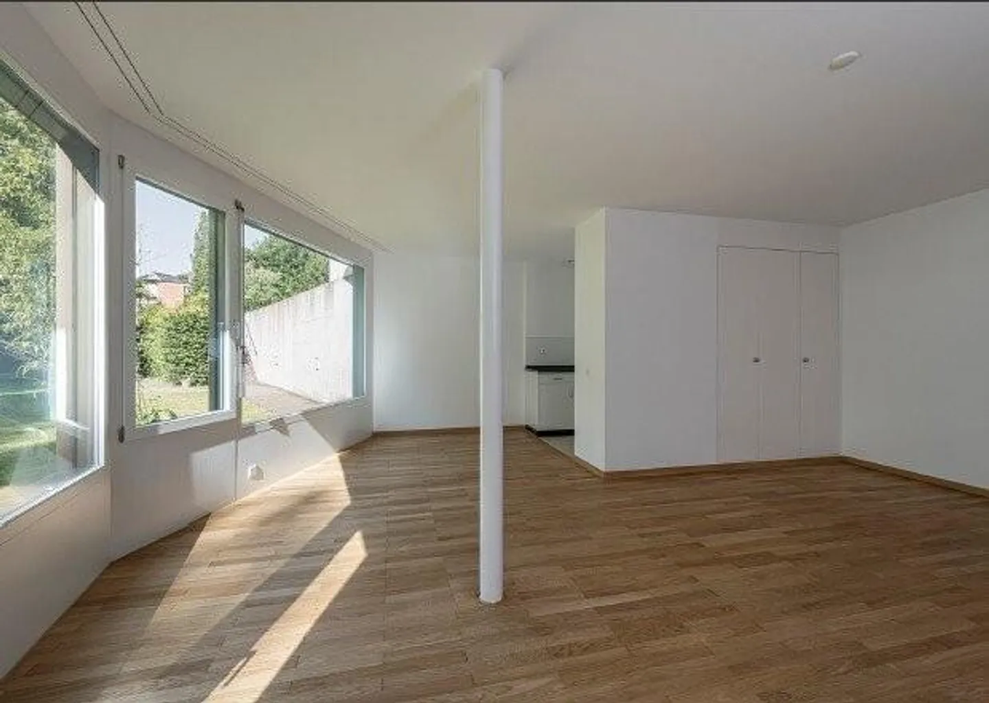 Modern apartment in popular Gellert district - Photo 5 of 7