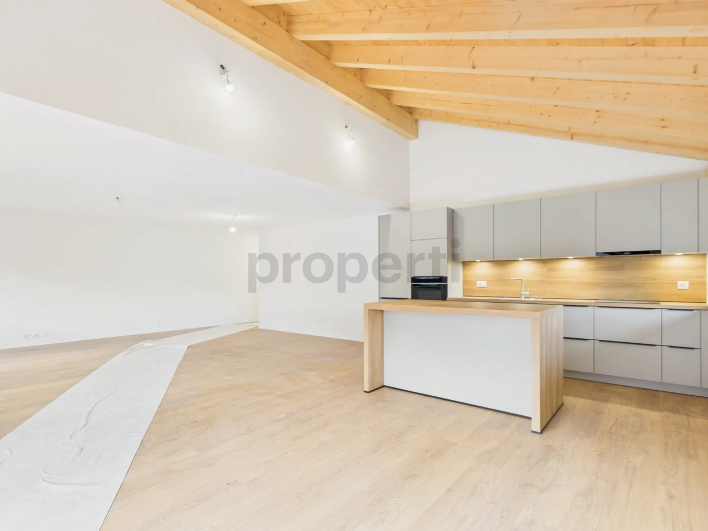 Superbe 4.5 pièces neuf avec une vue imprenable sur les montagnes - Photo 4 sur 10