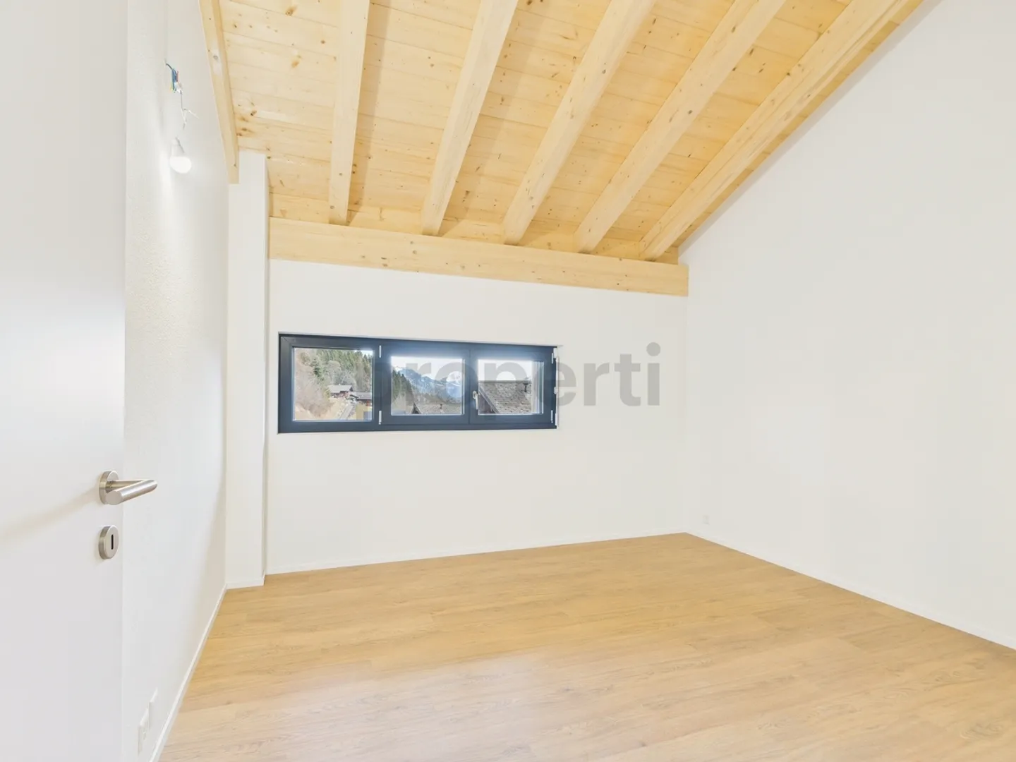 Superbe 4.5 pièces neuf avec une vue imprenable sur les montagnes - Photo 5 sur 10