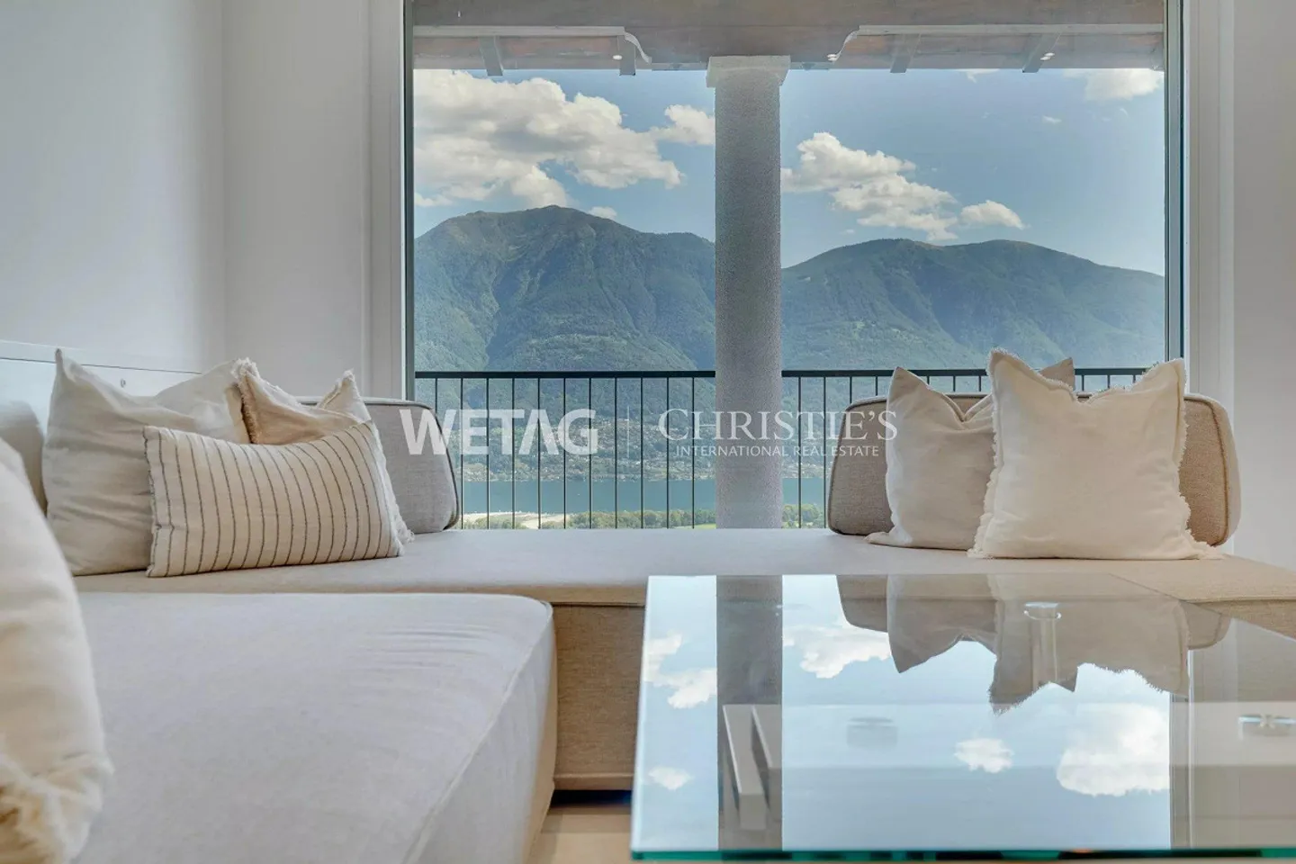 Locarno-Monti: Exclusive apartment with spacious covered terrace & panoramic view for sale - Photo 6 of 13