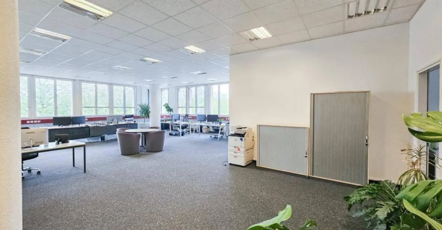 Espace de Bureau Spacieux à Renens - Photo 5 sur 5