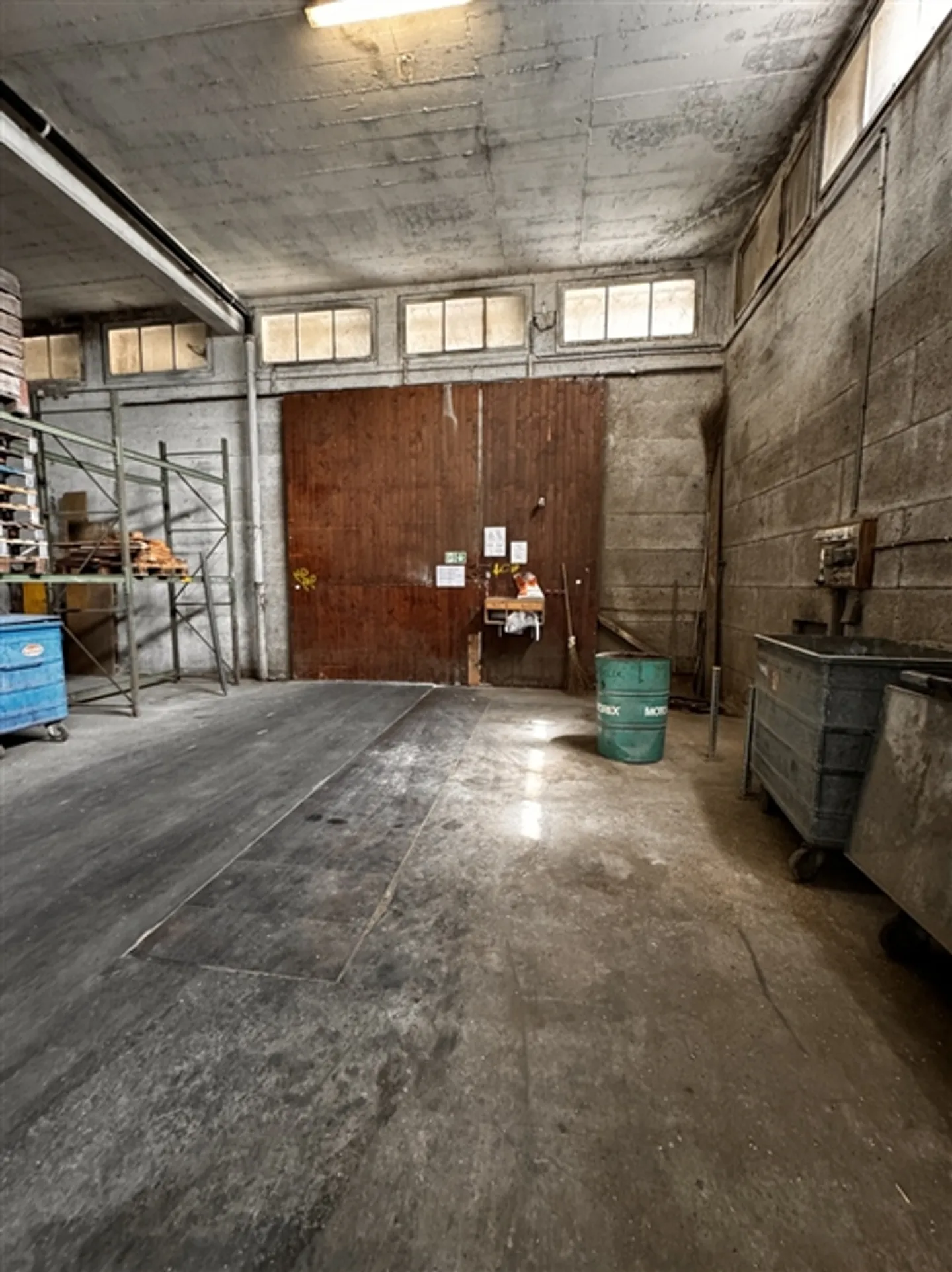 «Cugy (FR), zu vermieten, verschiedene Gewerbeflächen, Büros und Lagerhallen» - Foto 4 von 7