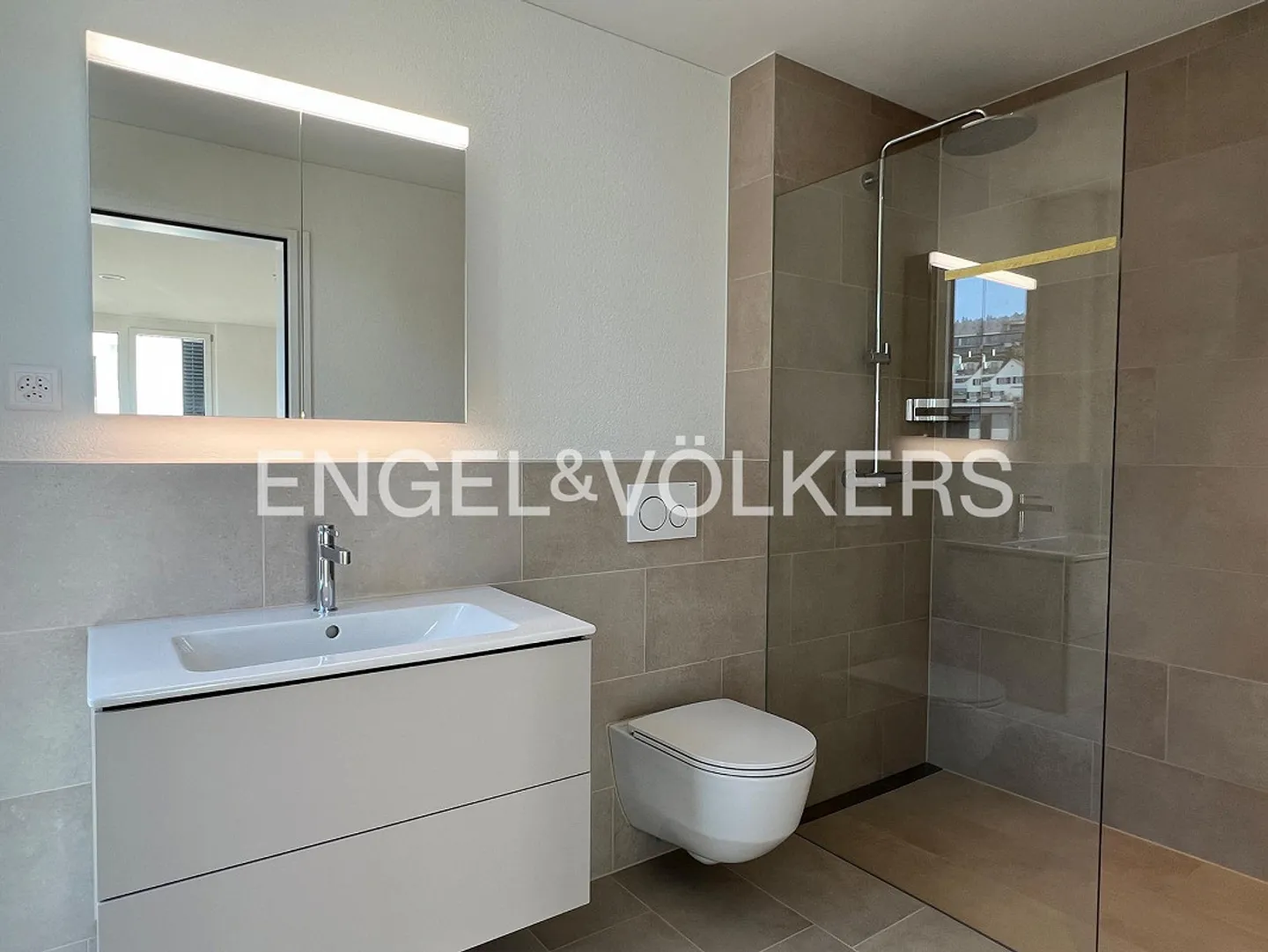 Central & Haute Qualité - Prêt pour Première Location - Photo 7 sur 12