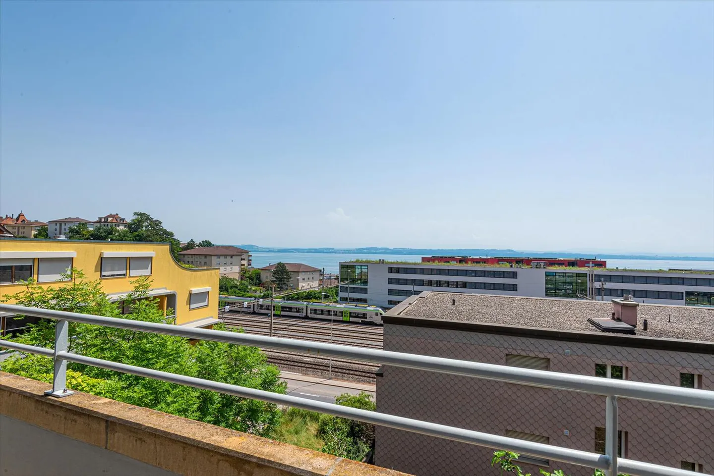 LOCATION WITH FREE DEPOSIT - Photo 9 of 9