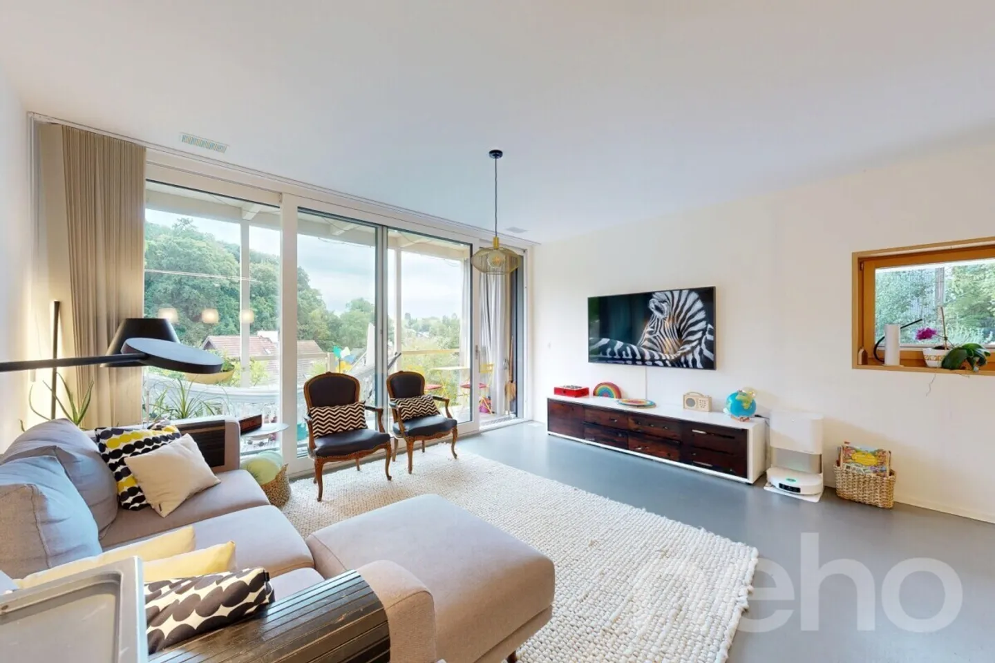 Bright and modern 5.5-room house in a quiet location of Bettingen - Photo 5 of 12