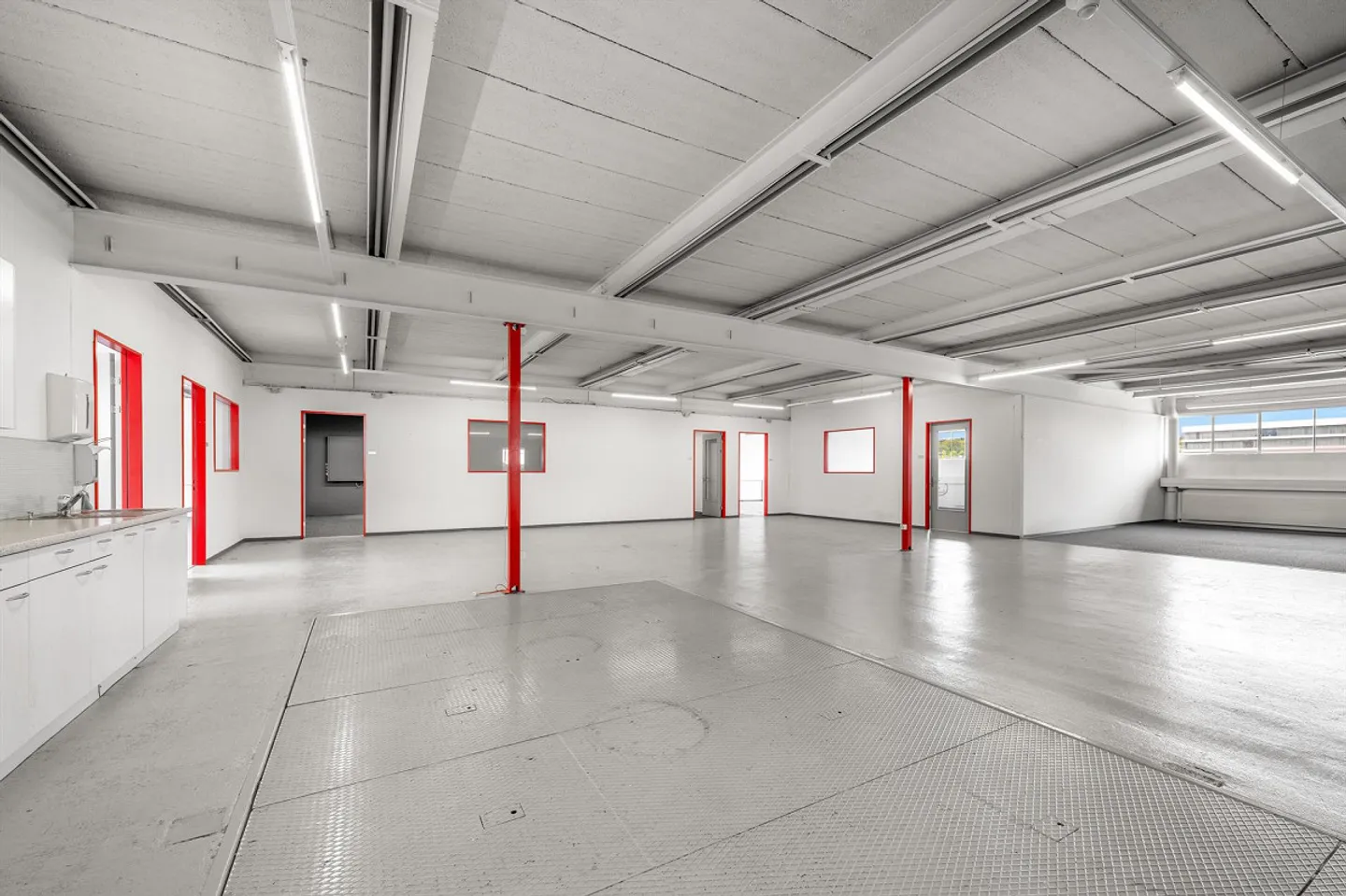 Il tuo nuovo laboratorio in una posizione centrale - Foto 3 di 10