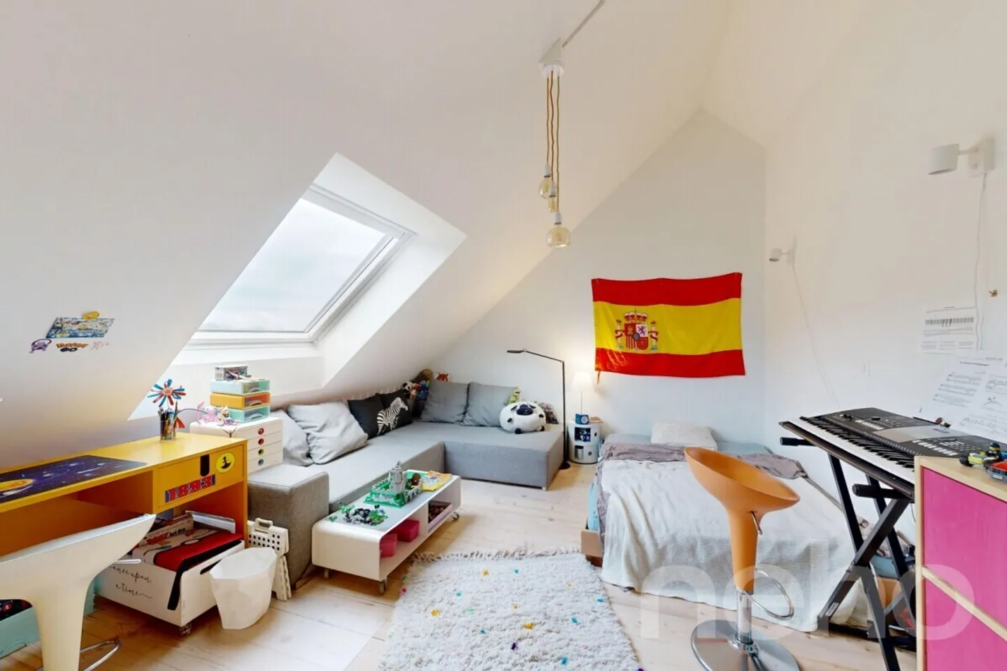 Bright and modern 5.5-room house in a quiet location of Bettingen - Photo 11 of 12