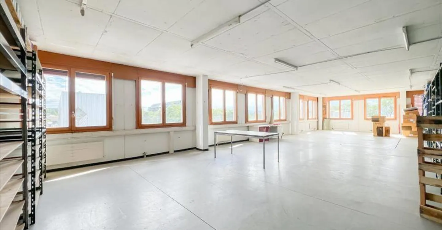 Verwaltung/Büro 425,5 m2 in Morges - Foto 3 von 12