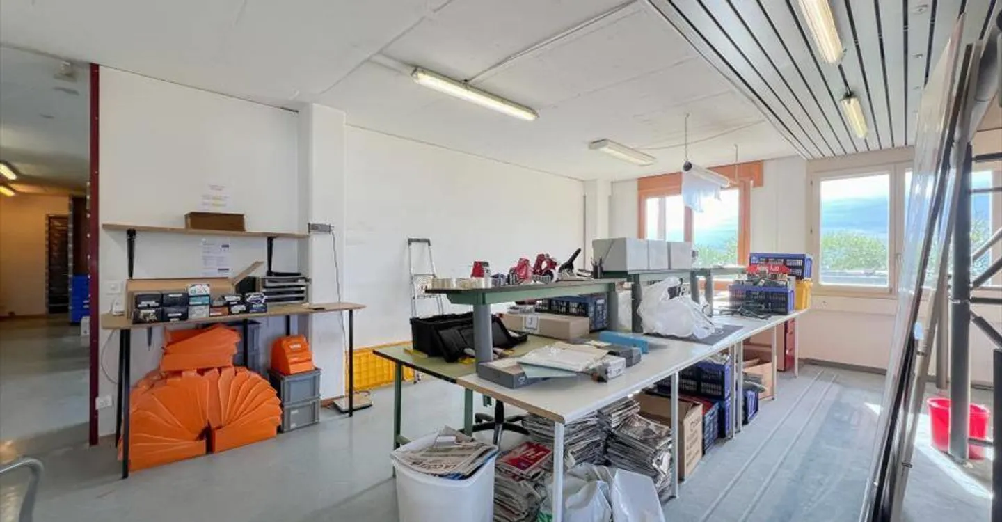Verwaltung/Büro 425,5 m2 in Morges - Foto 6 von 12