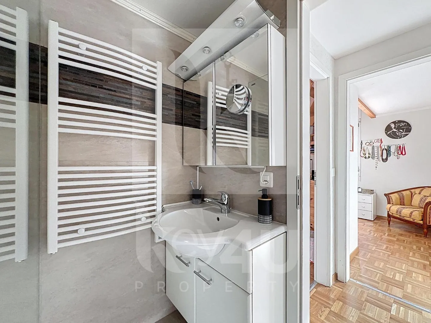 5-room adjoining house - Photo 9 of 12