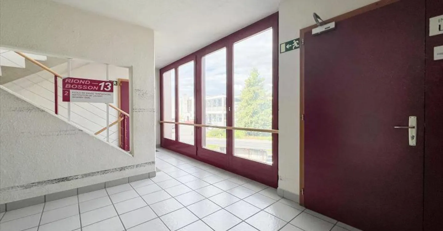 Verwaltung/Büro 425,5 m2 in Morges - Foto 12 von 12