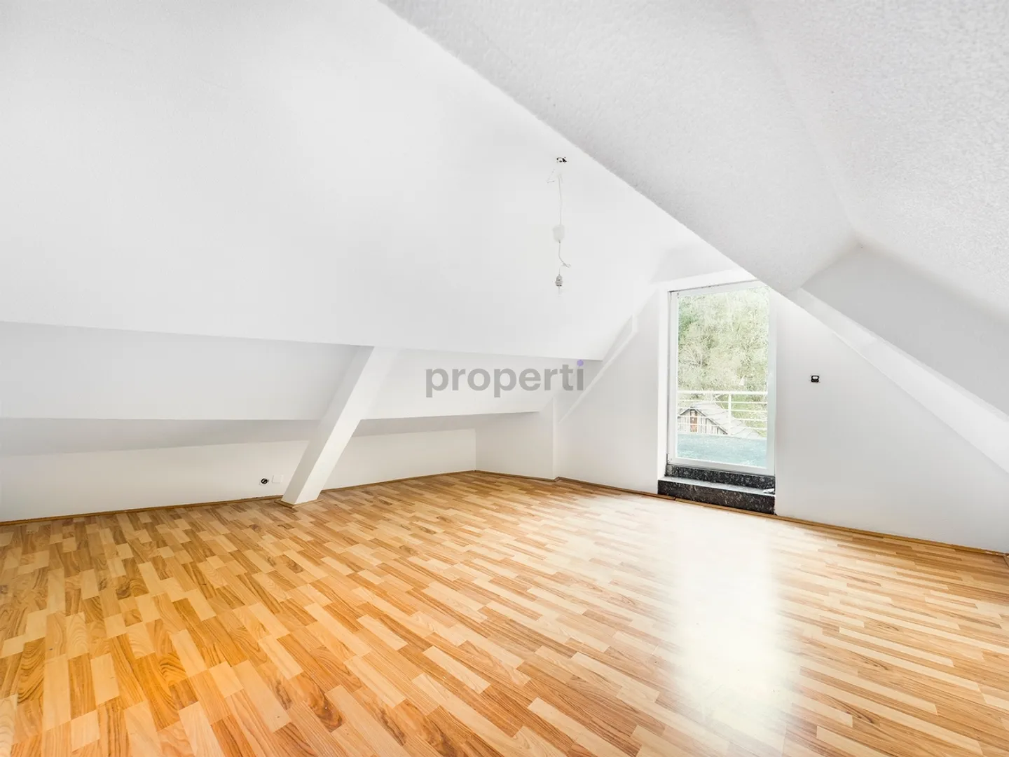 Charmantes 4.5-Zimmer-Einfamilienhaus in Langenbruck - Photo 1 of 10