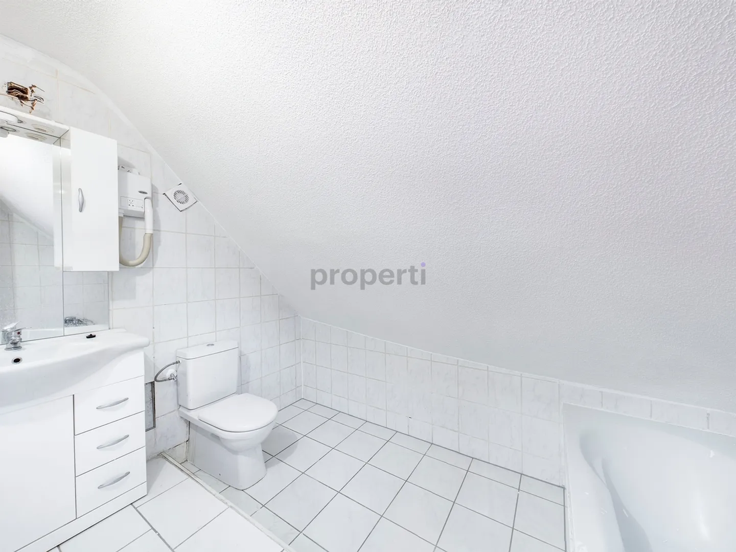 Charmantes 4.5-Zimmer-Einfamilienhaus in Langenbruck - Photo 7 of 10