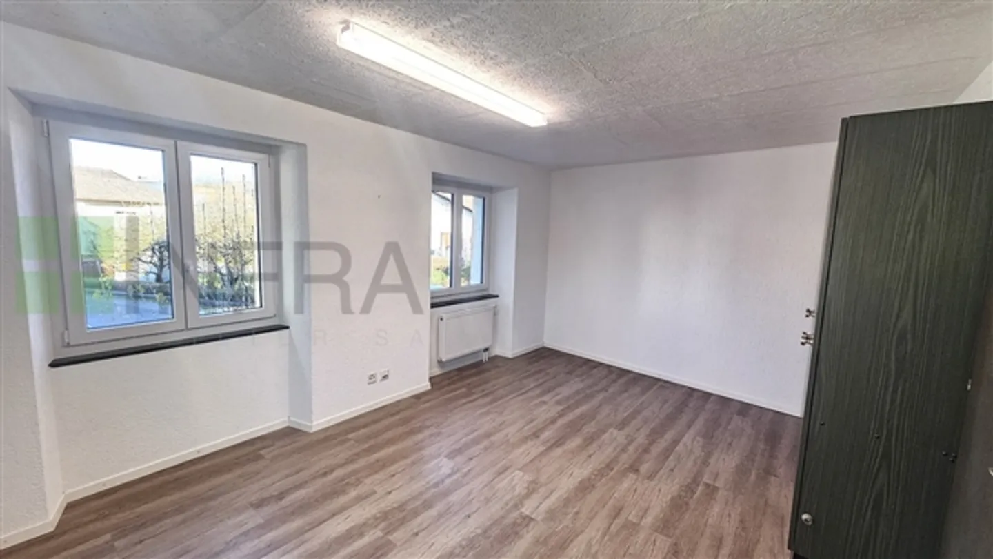 Offices of 80 m2 - Photo 15 of 20