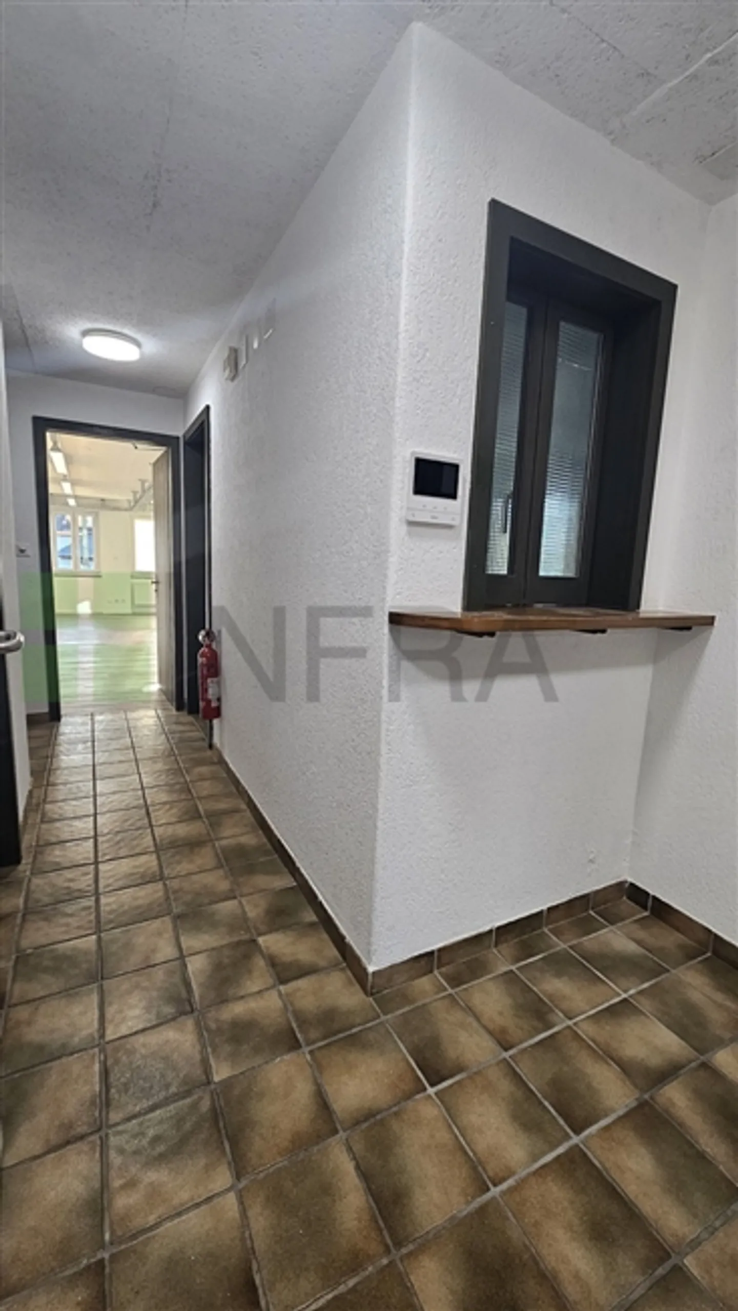 Offices of 80 m2 - Photo 18 of 20