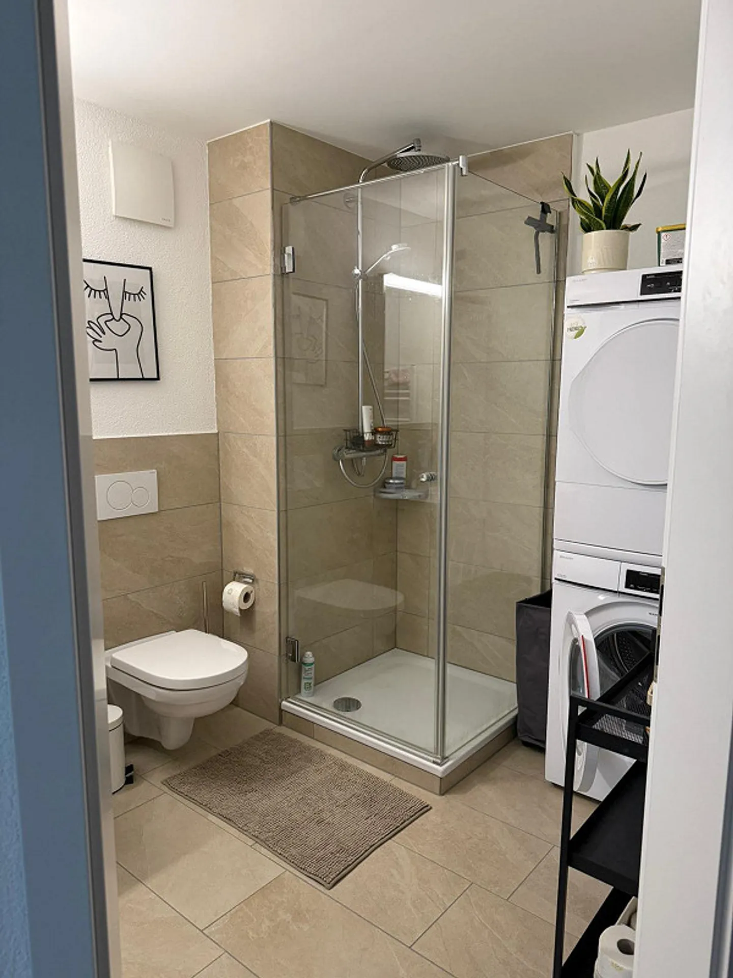 Helle 2.5-Zimmer-Wohnung mit Balkon - Foto 4 von 9