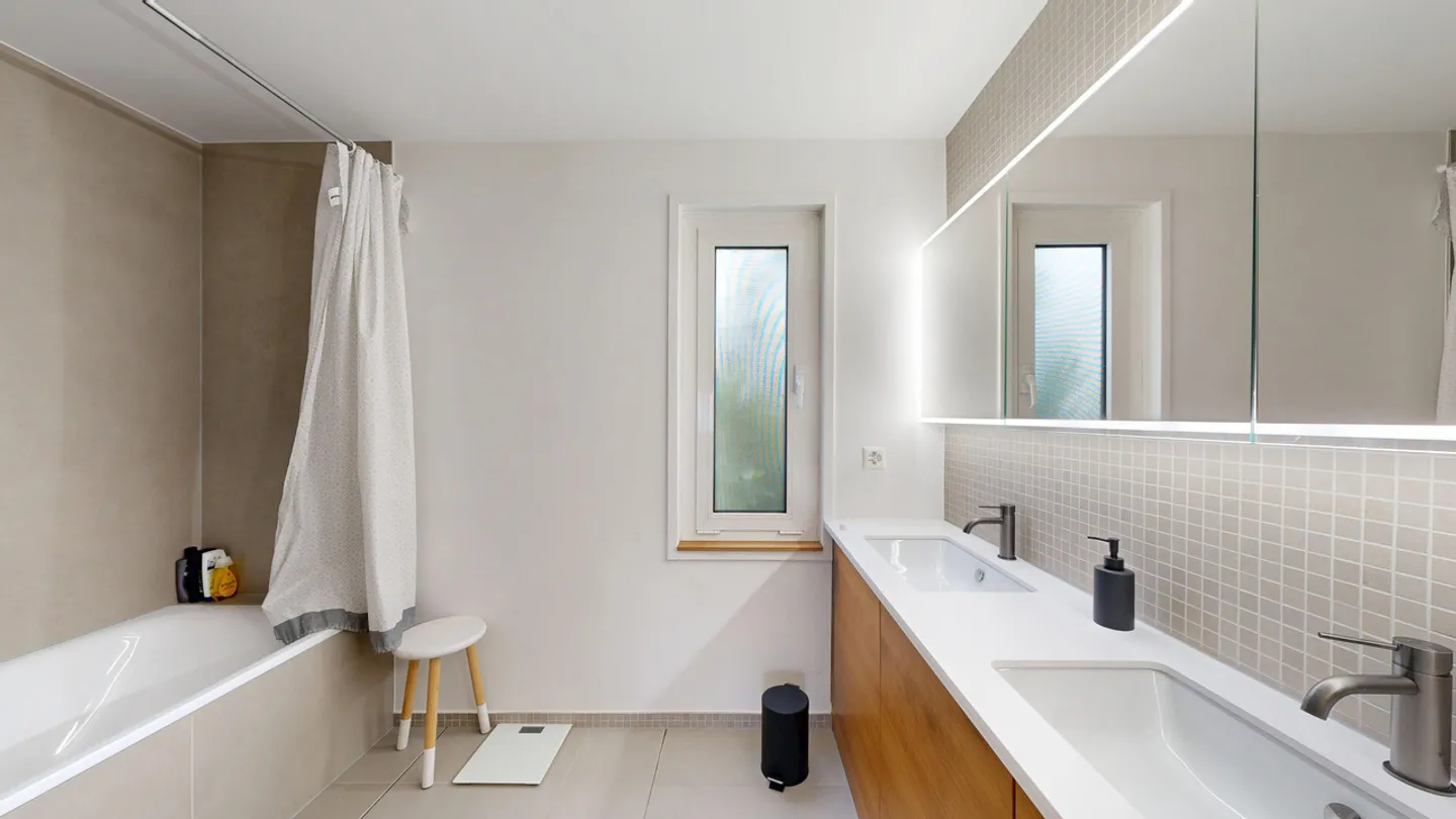 Bellissima casa atrium di 5,5 stanze con garage e posto auto - Foto 6 di 15