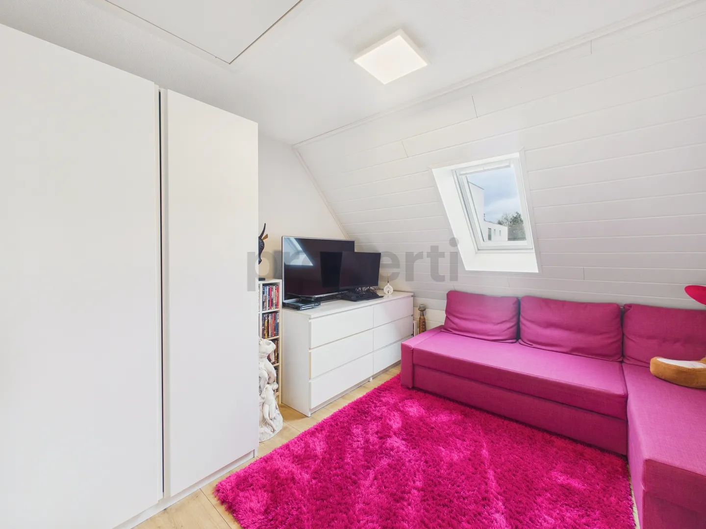 Maison individuelle rénovée de 6,5 pièces avec jardin spacieux à Menziken - Photo 7 sur 12