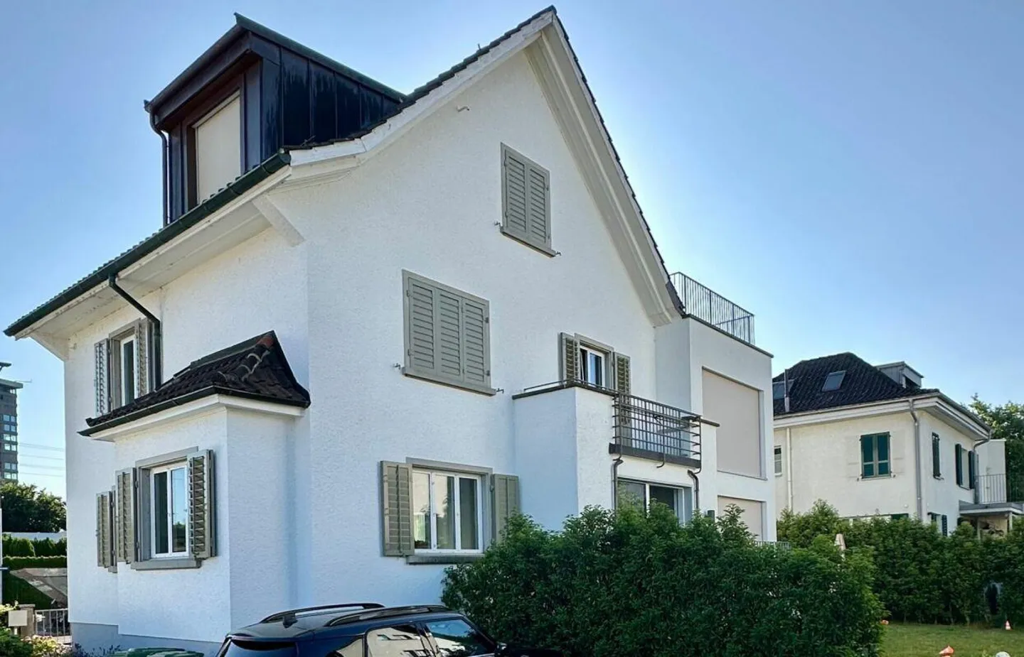 For Rent: High-quality renovated 6.5-room single-family house in the heart of the city of Zug - Photo 1 of 1