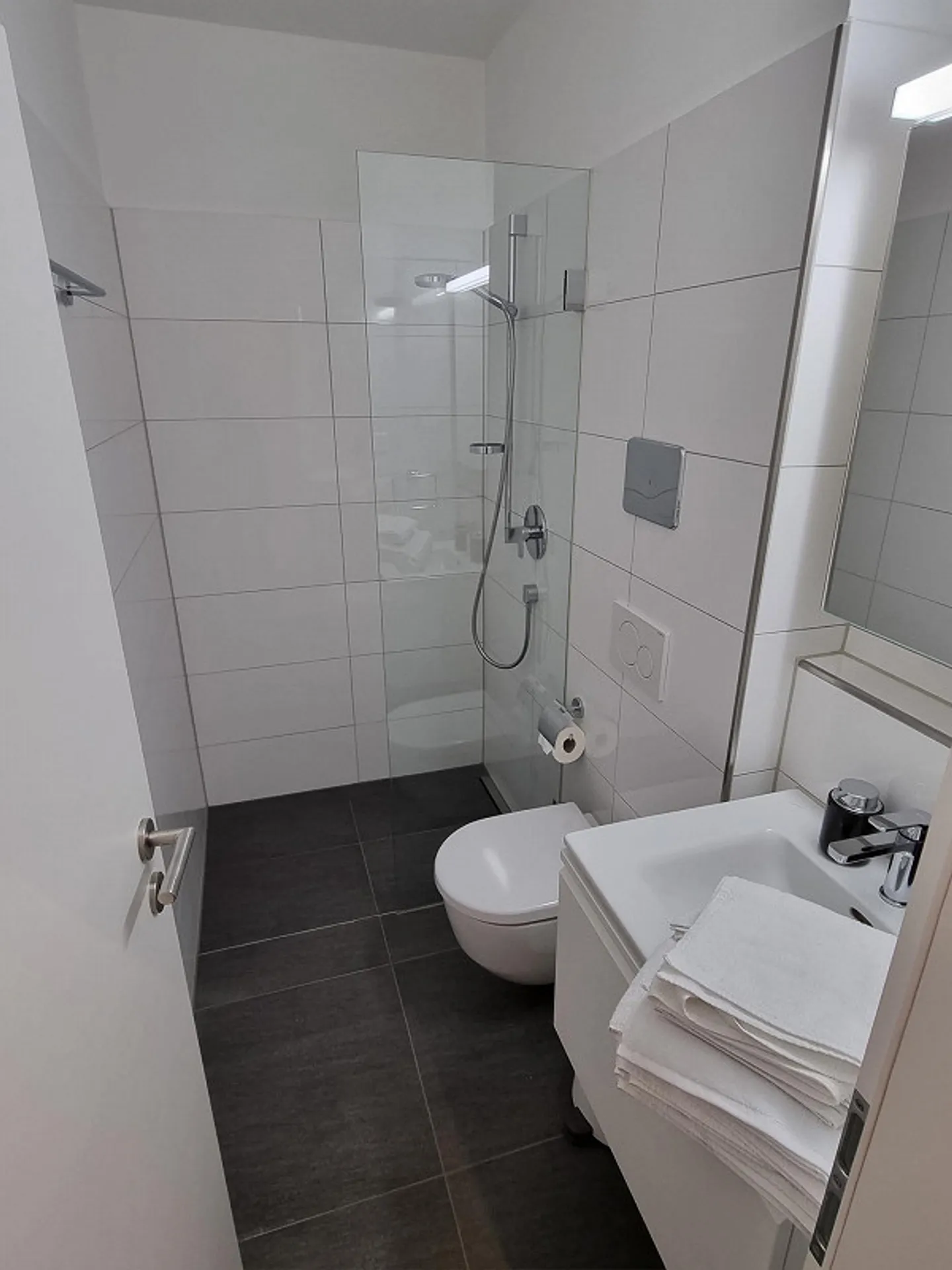 Furnished apartment at Römerhof (!Top location!) - Photo 3 of 3