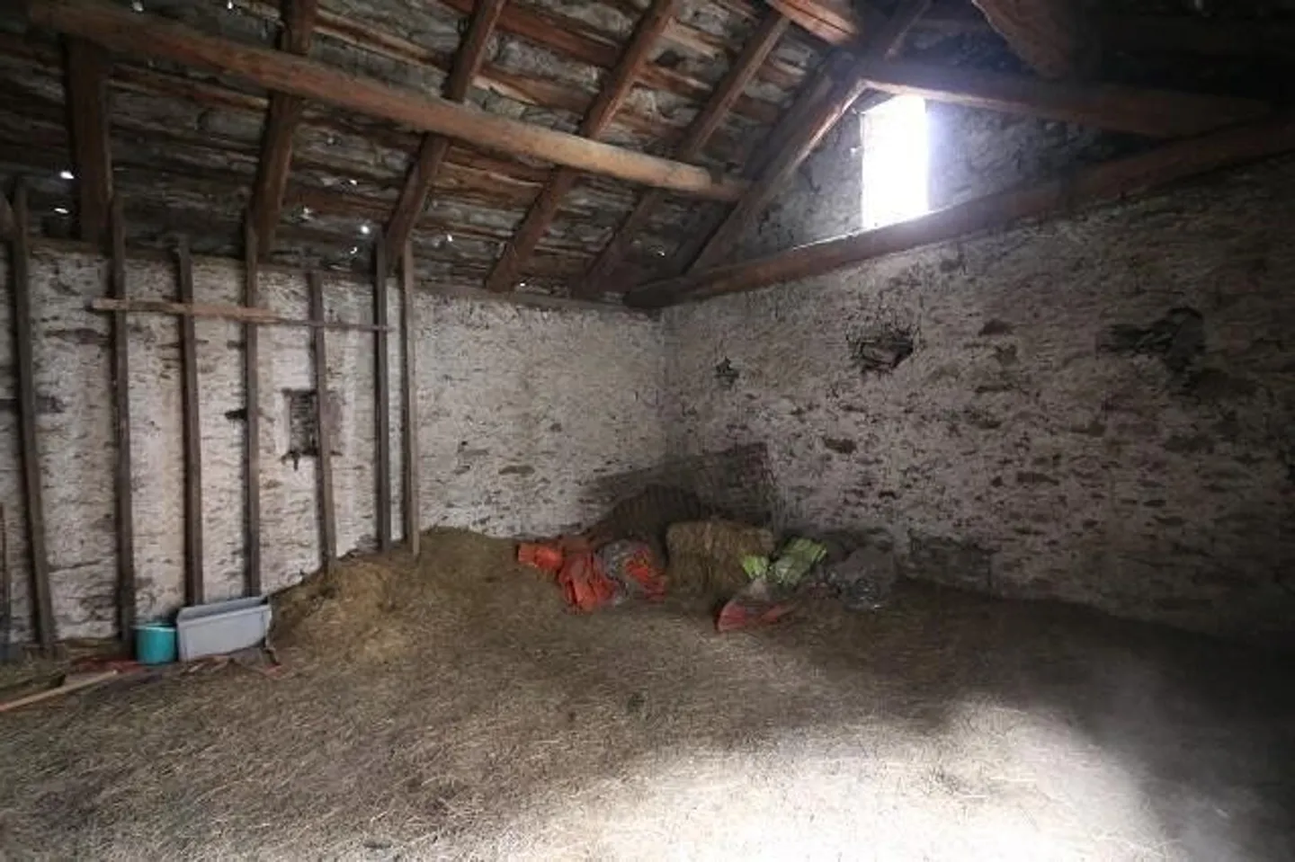 Casa plurifamiliare con rustico e giardino - Foto 4 di 13