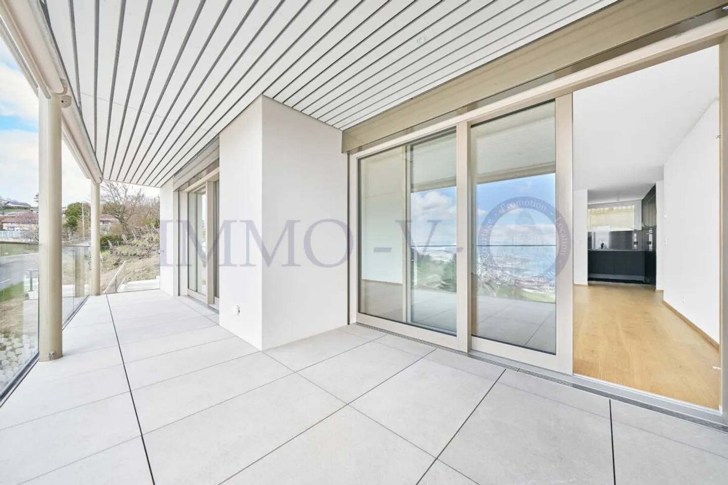NEUWERTIGES OBJEKT HOHER QUALITÄT MIT BALCON-TERRASSE UND PANORAMABLICK - OBJEKT 3 - Foto 3 von 5