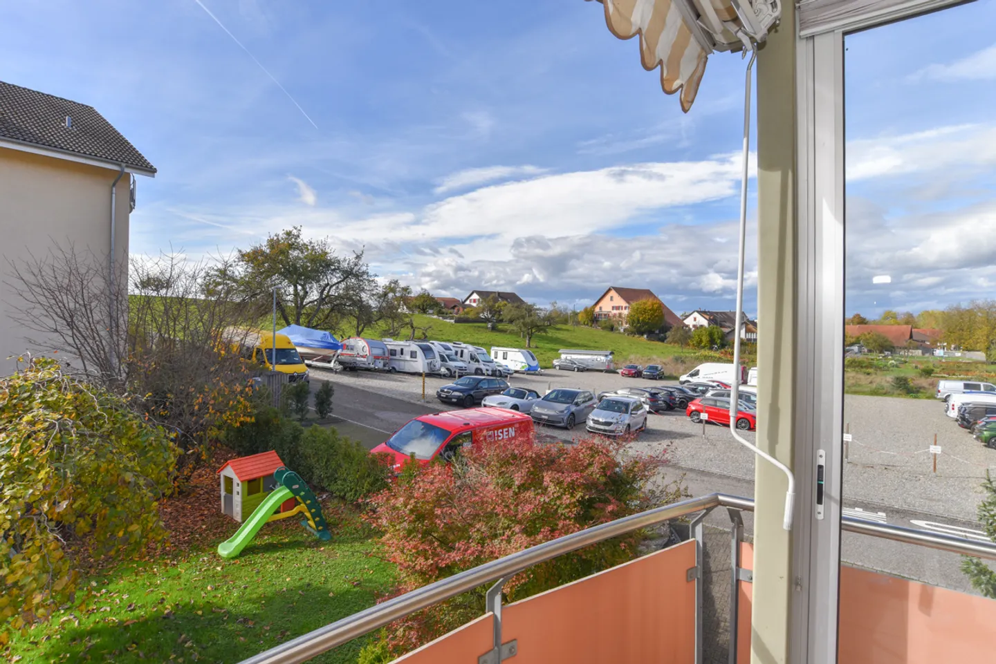 Trasferirsi e godere: Appartamento ben curato con balcone e ascensore - Foto 3 di 13