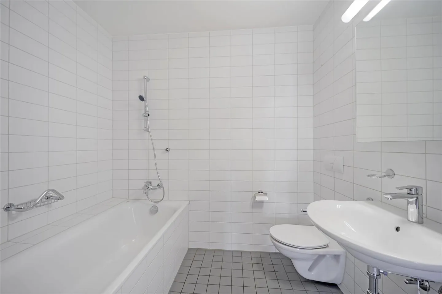 Ideal for a large family or shared apartment! - Photo 5 of 9