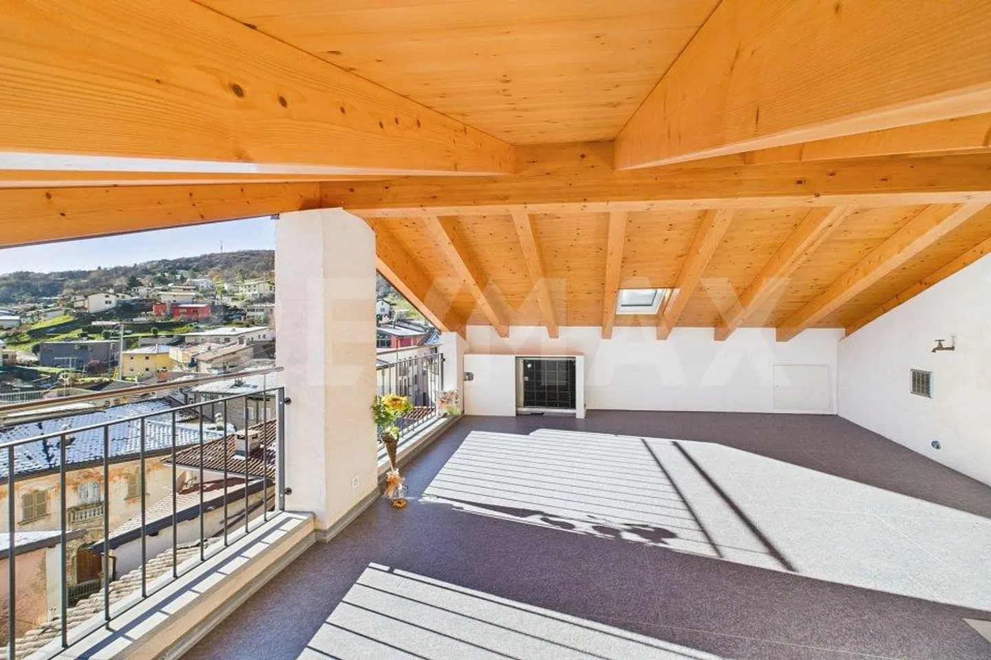 Casa ticinese affascinante: ristrutturata, grande terrazza e a 20 min. da Lugano! - Foto 10 di 10