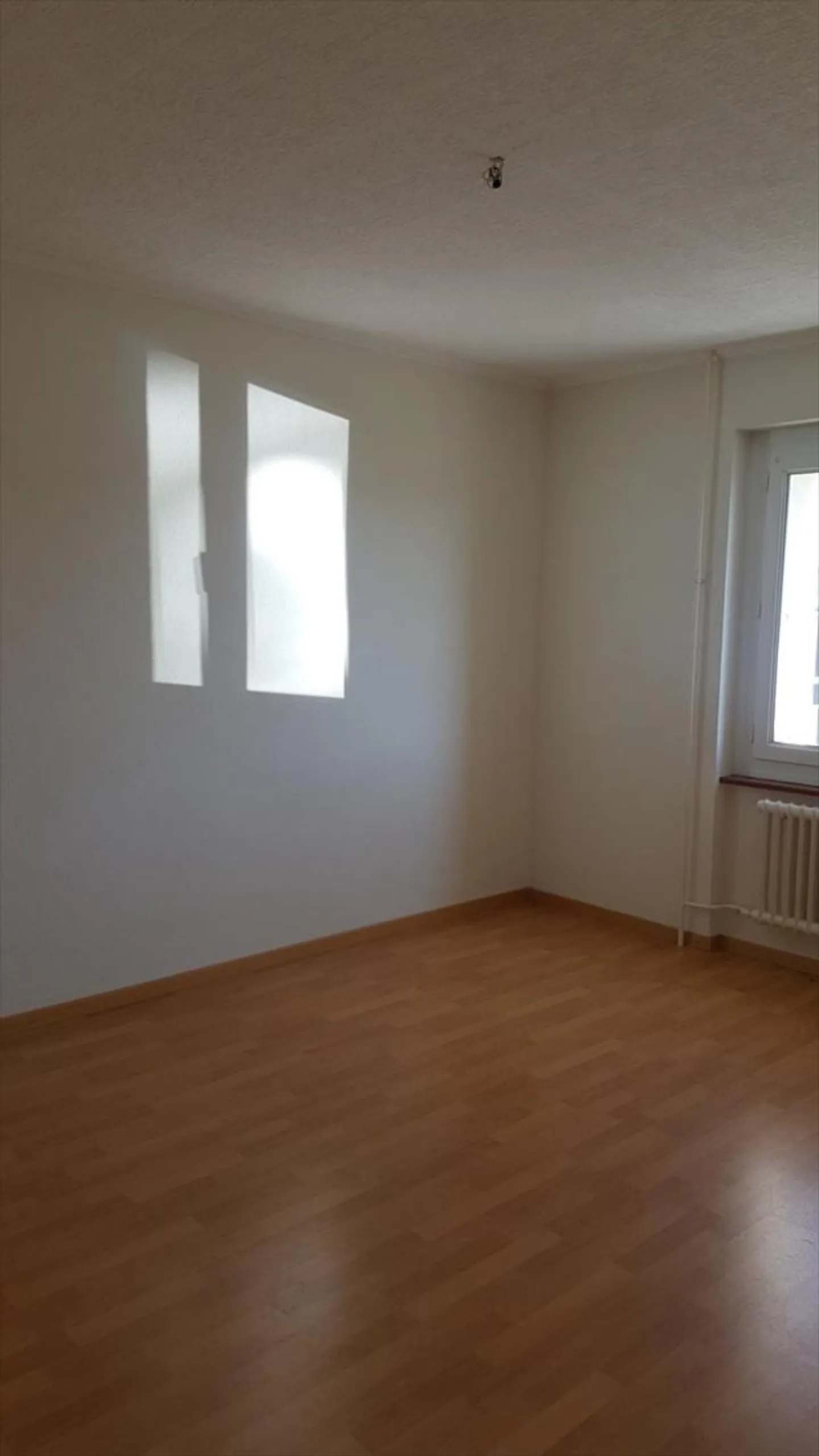 Appartement à louer - Photo 3 sur 8