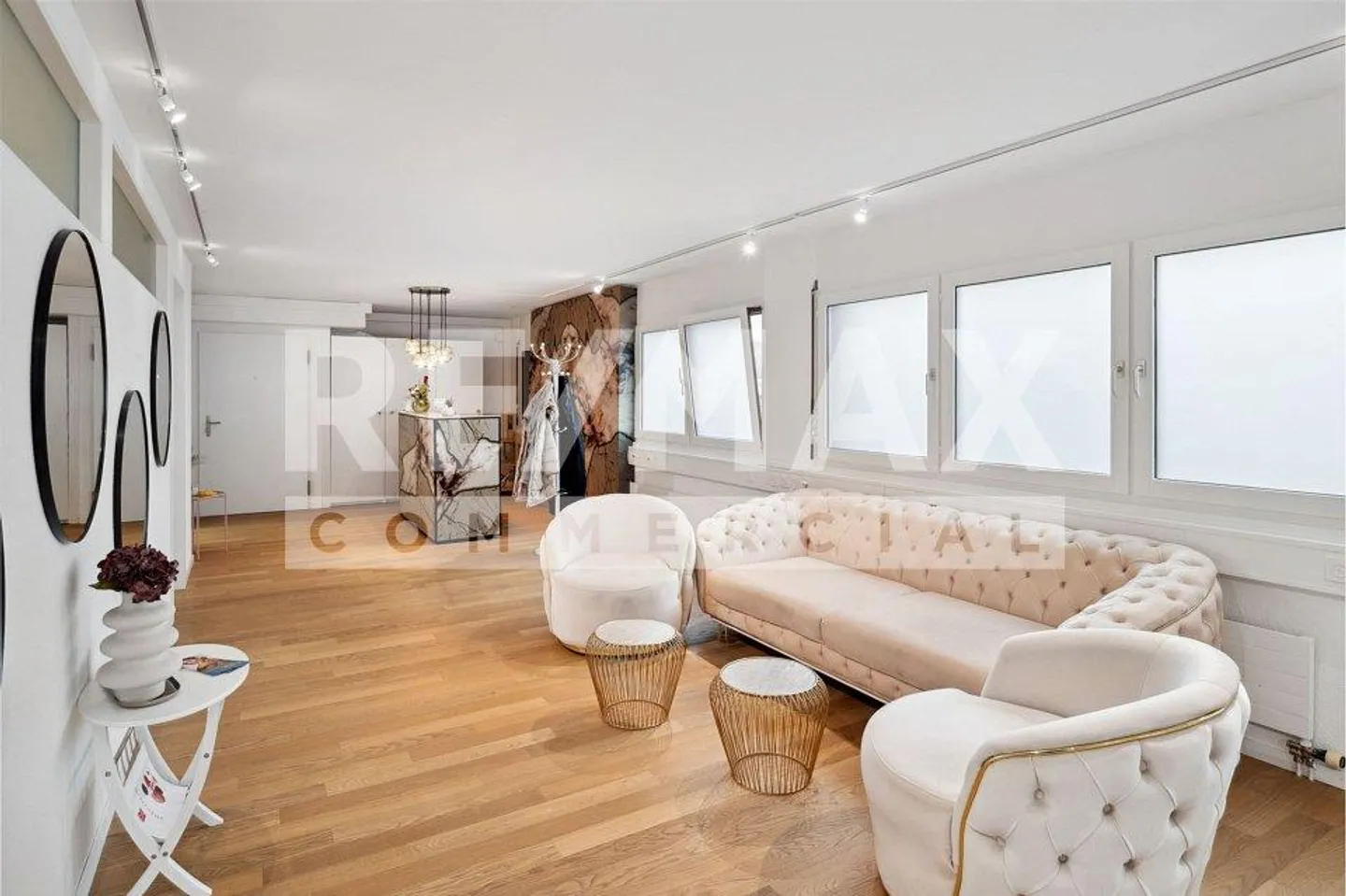 Uffici ristrutturati - Foto 7 di 10