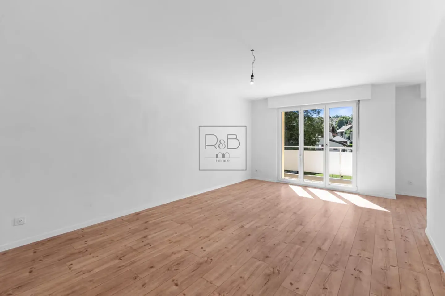 Bright 3.5-room apartment with balcony in Farvagny - Photo 3 of 10