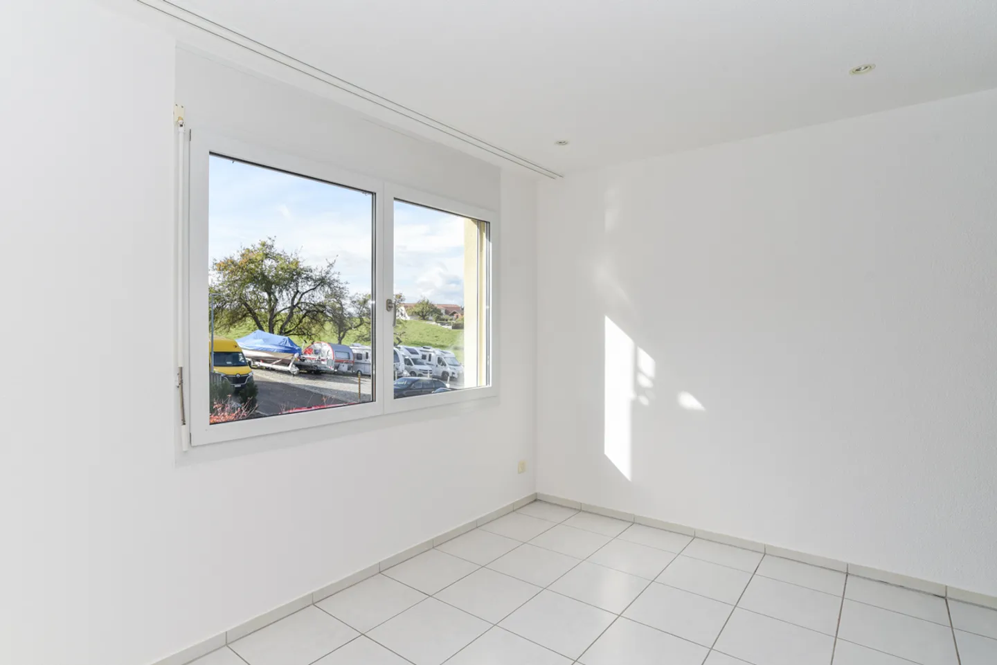 Trasferirsi e godere: Appartamento ben curato con balcone e ascensore - Foto 5 di 13