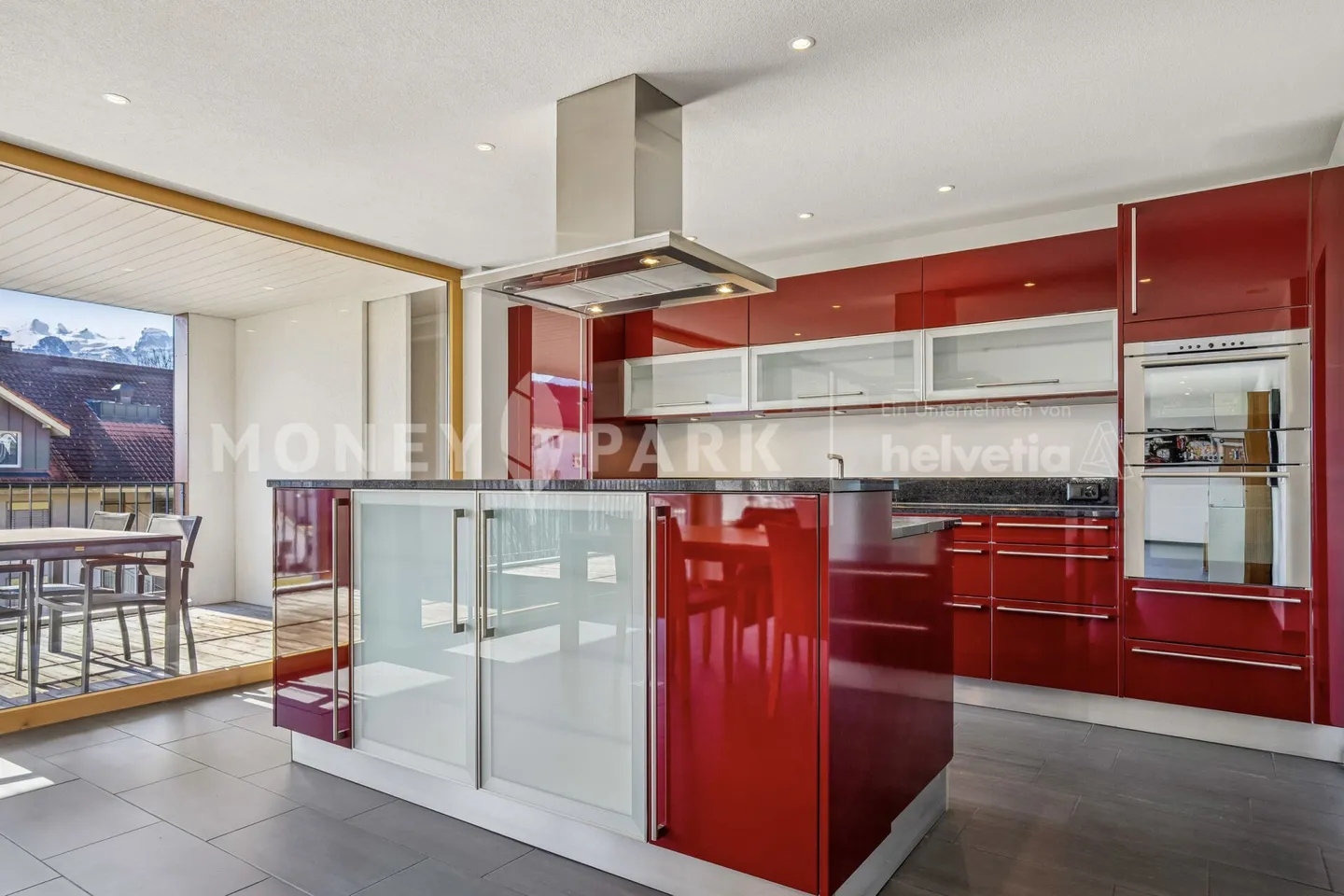 Appartement 4.5 pièces avec un impressionnant espace extérieur et panorama sur les montagnes - Photo 5 sur 13