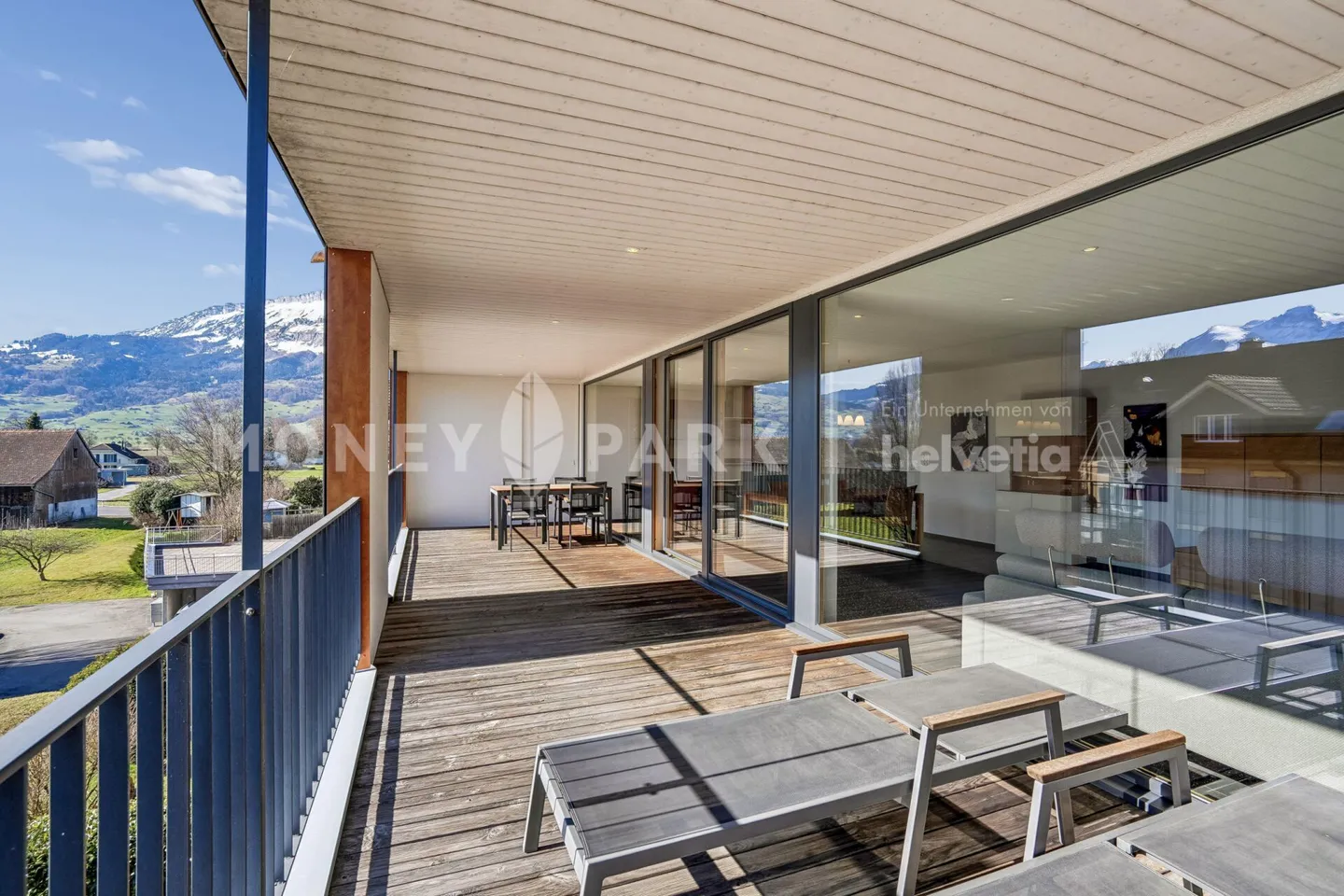 Appartement 4.5 pièces avec un impressionnant espace extérieur et panorama sur les montagnes - Photo 6 sur 13