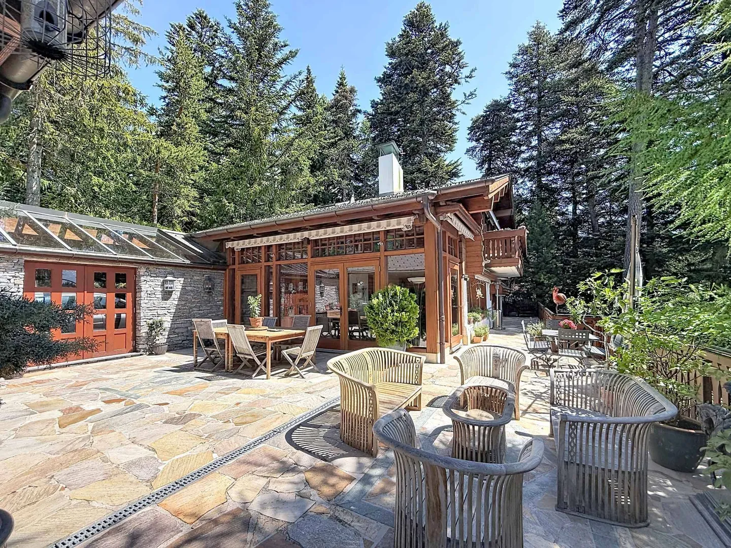 Magnifico chalet con piscina e spa, isolato - Foto 5 di 7