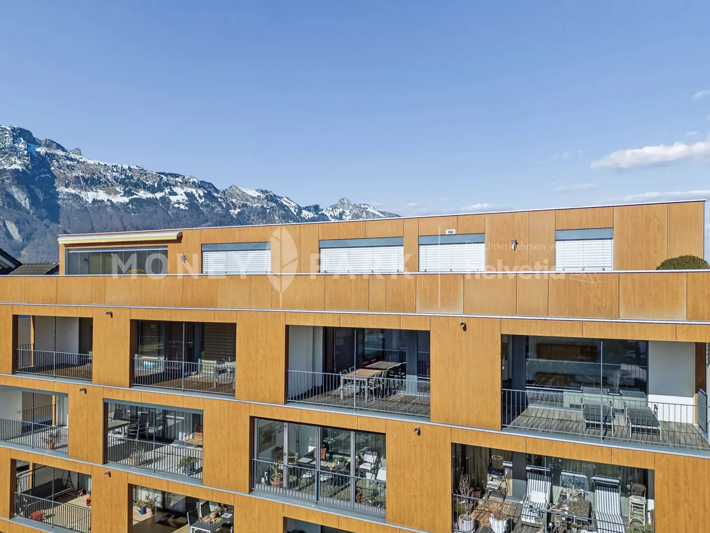 Appartement 4.5 pièces avec un impressionnant espace extérieur et panorama sur les montagnes - Photo 10 sur 13