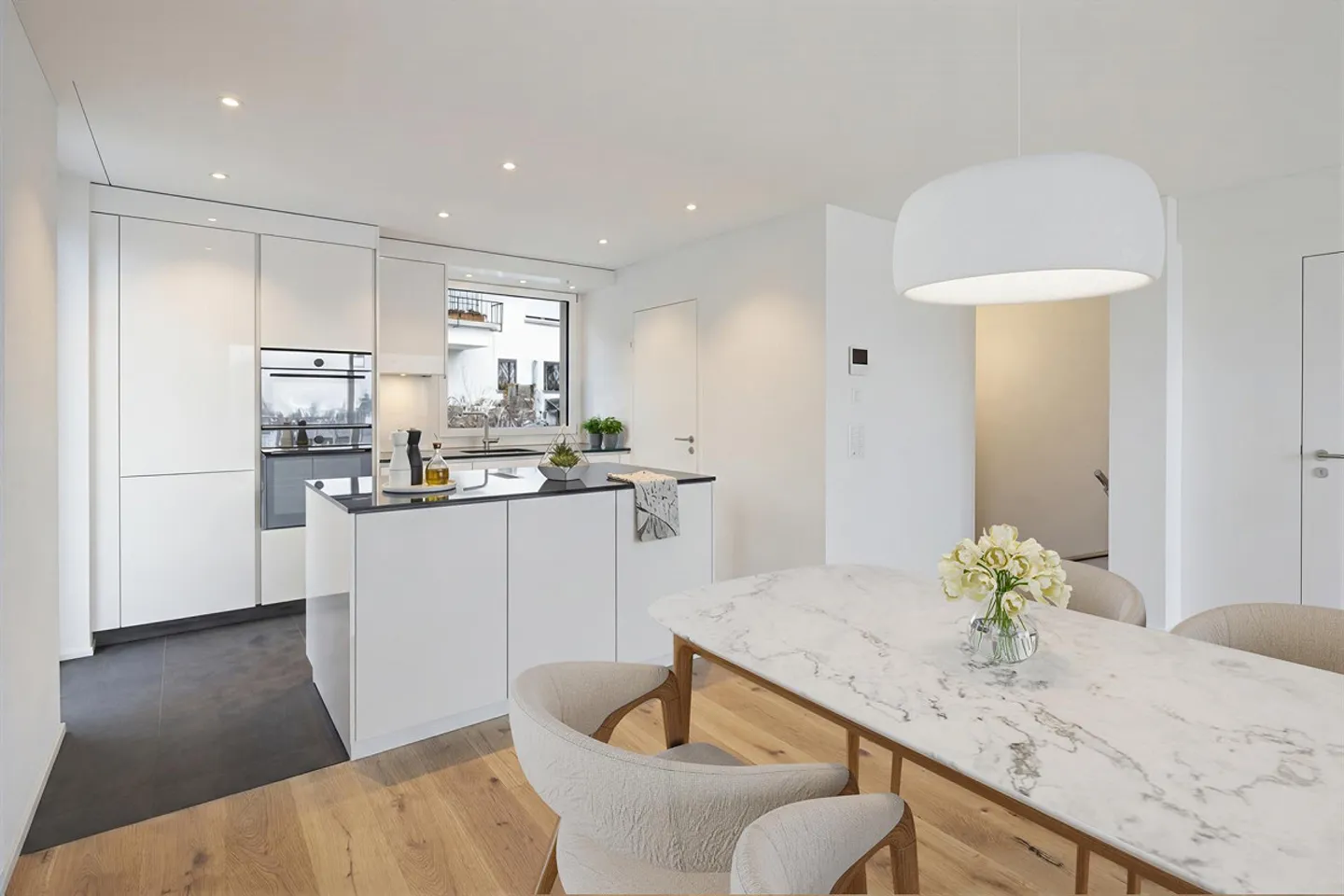 Luxury Attic Apartment with Views - Photo 2 of 7