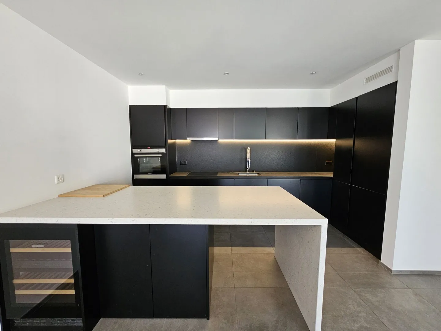 Modernes Apartment mit Terrasse - Foto 5 von 13