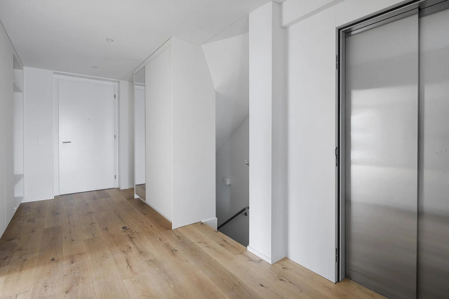 Luxury Attic Apartment with Views - Photo 7 of 7