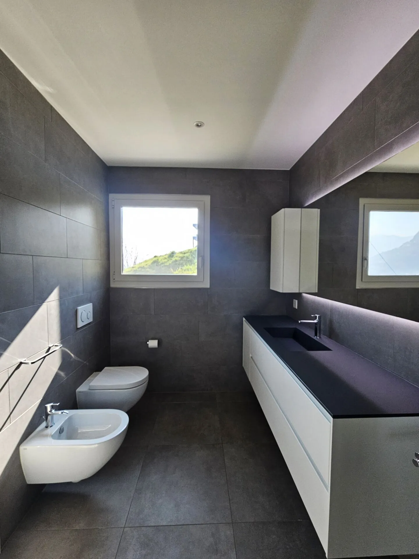 Modernes Apartment mit Terrasse - Foto 9 von 13