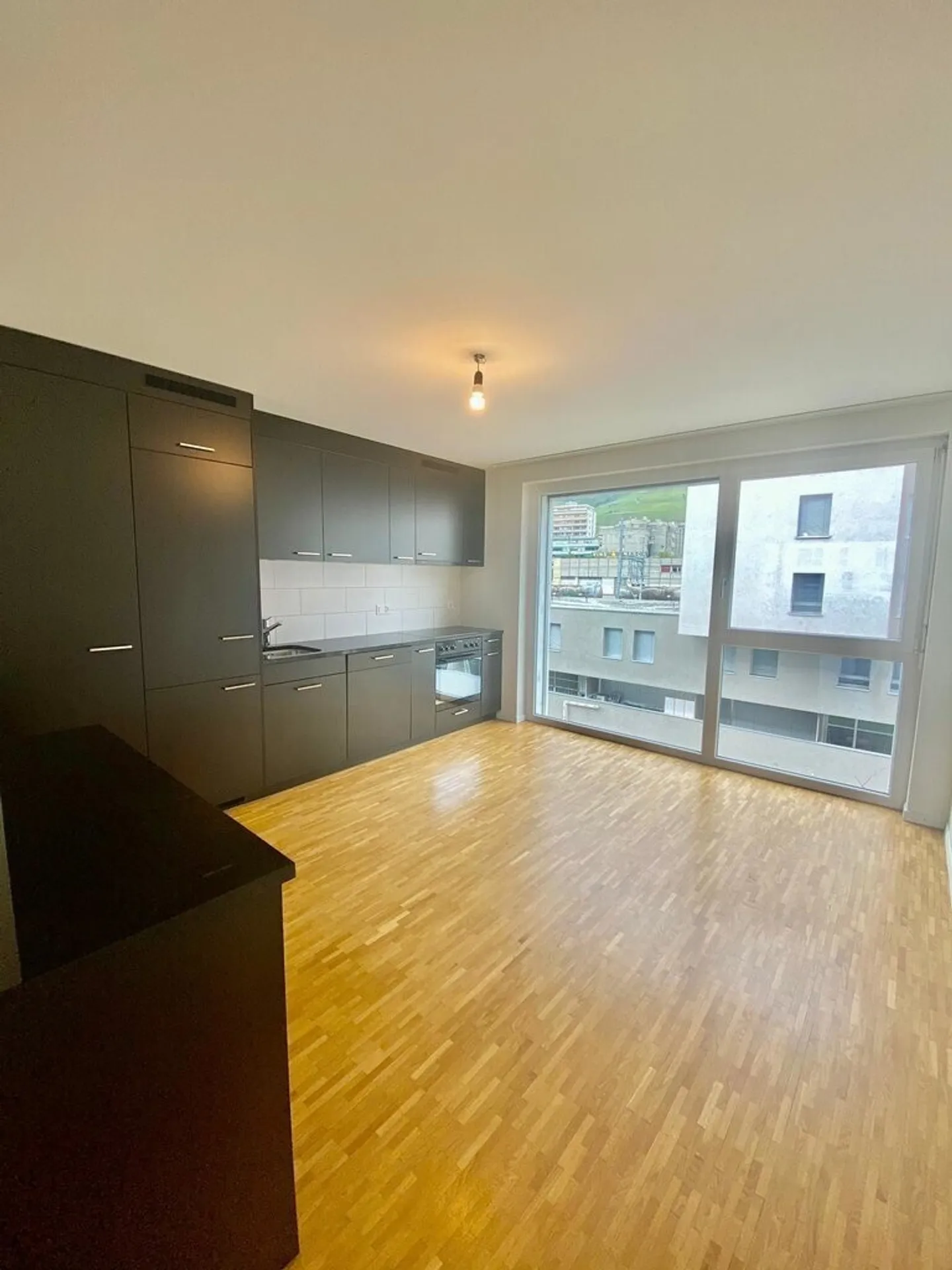 To seize! Superb apartment close to the city center of Sierre! - Photo 7 of 12