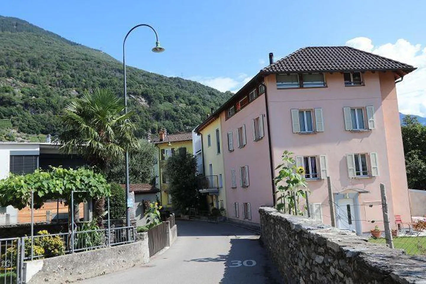 Incantevole casa di paese a Monte Carasso - Foto 38 di 43