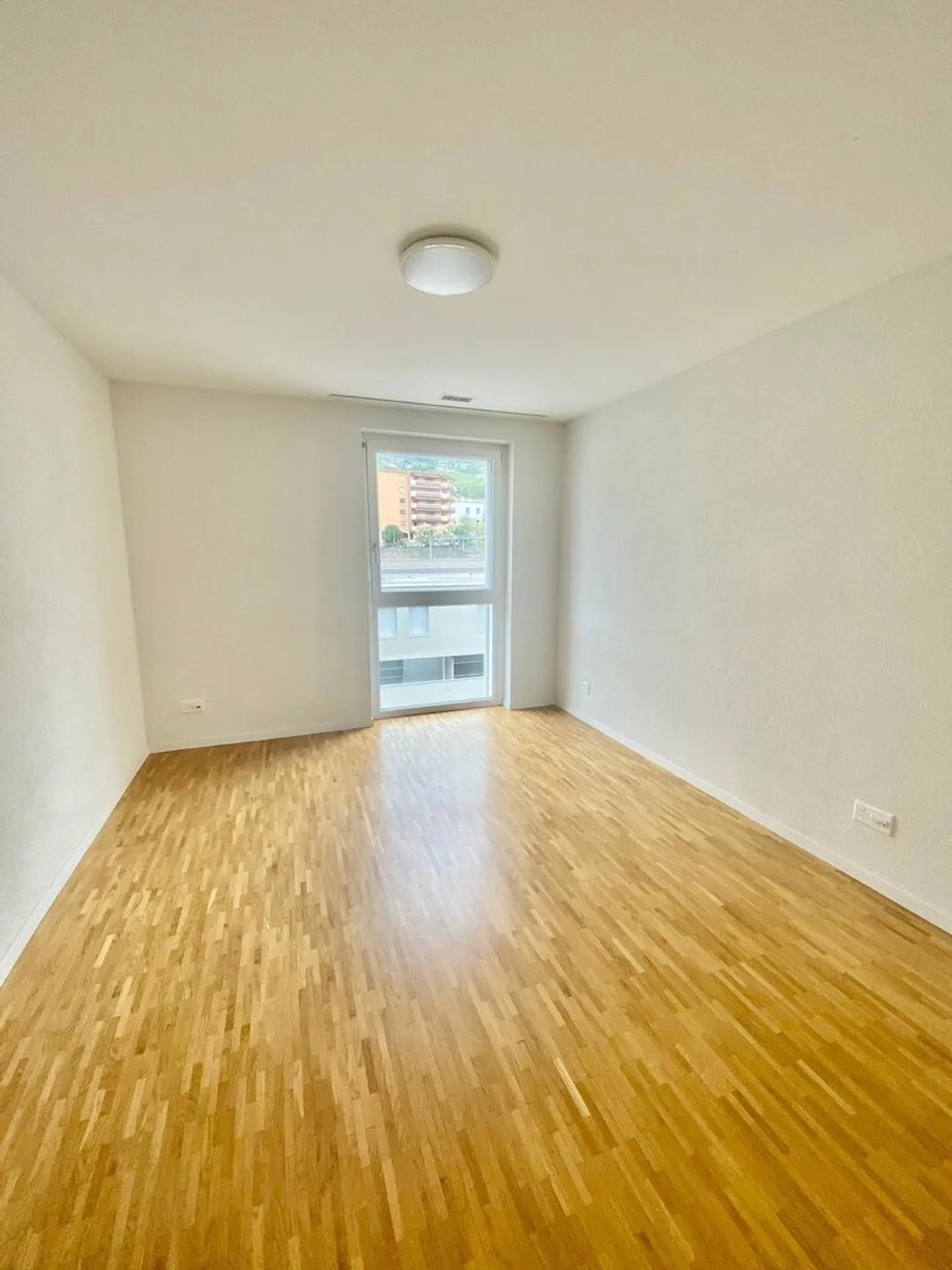 To seize! Superb apartment close to the city center of Sierre! - Photo 9 of 12