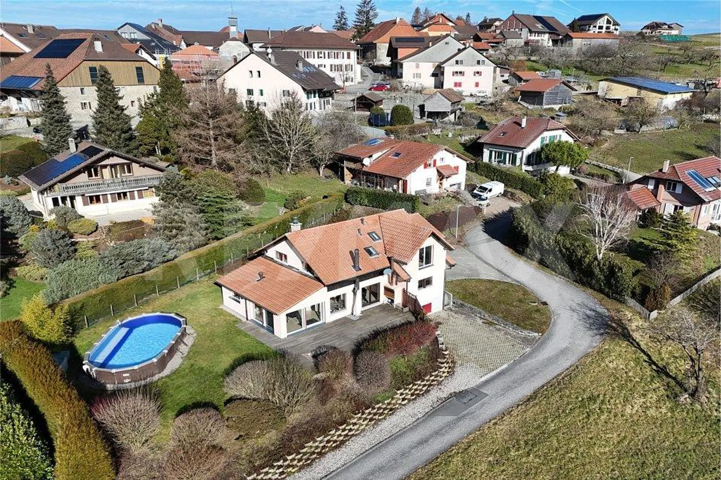 In the heart of the countryside, between Lausanne and Payerne - Photo 3 of 13