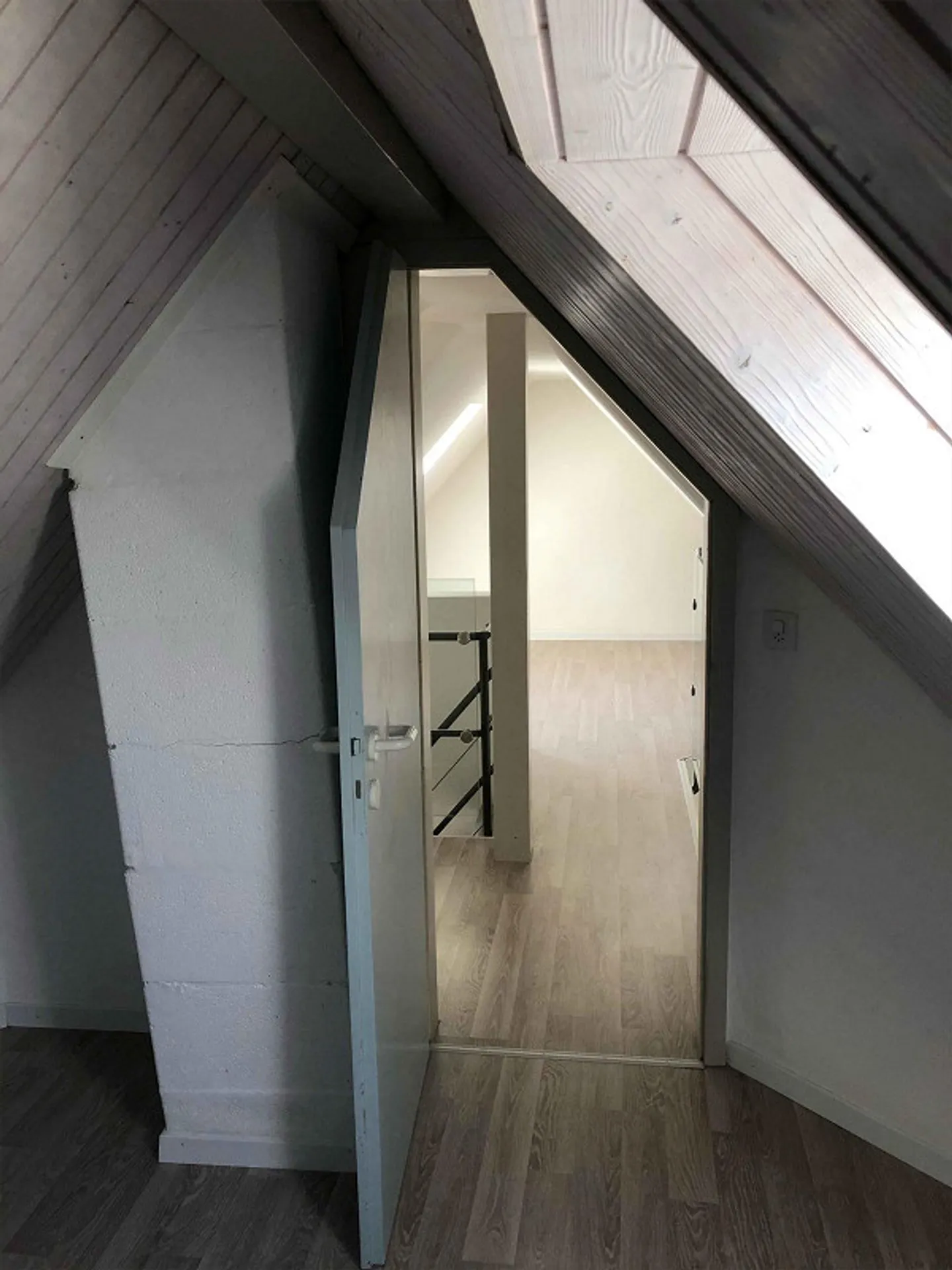 Attractive 3 ½-room penthouse apartment - Photo 11 of 21