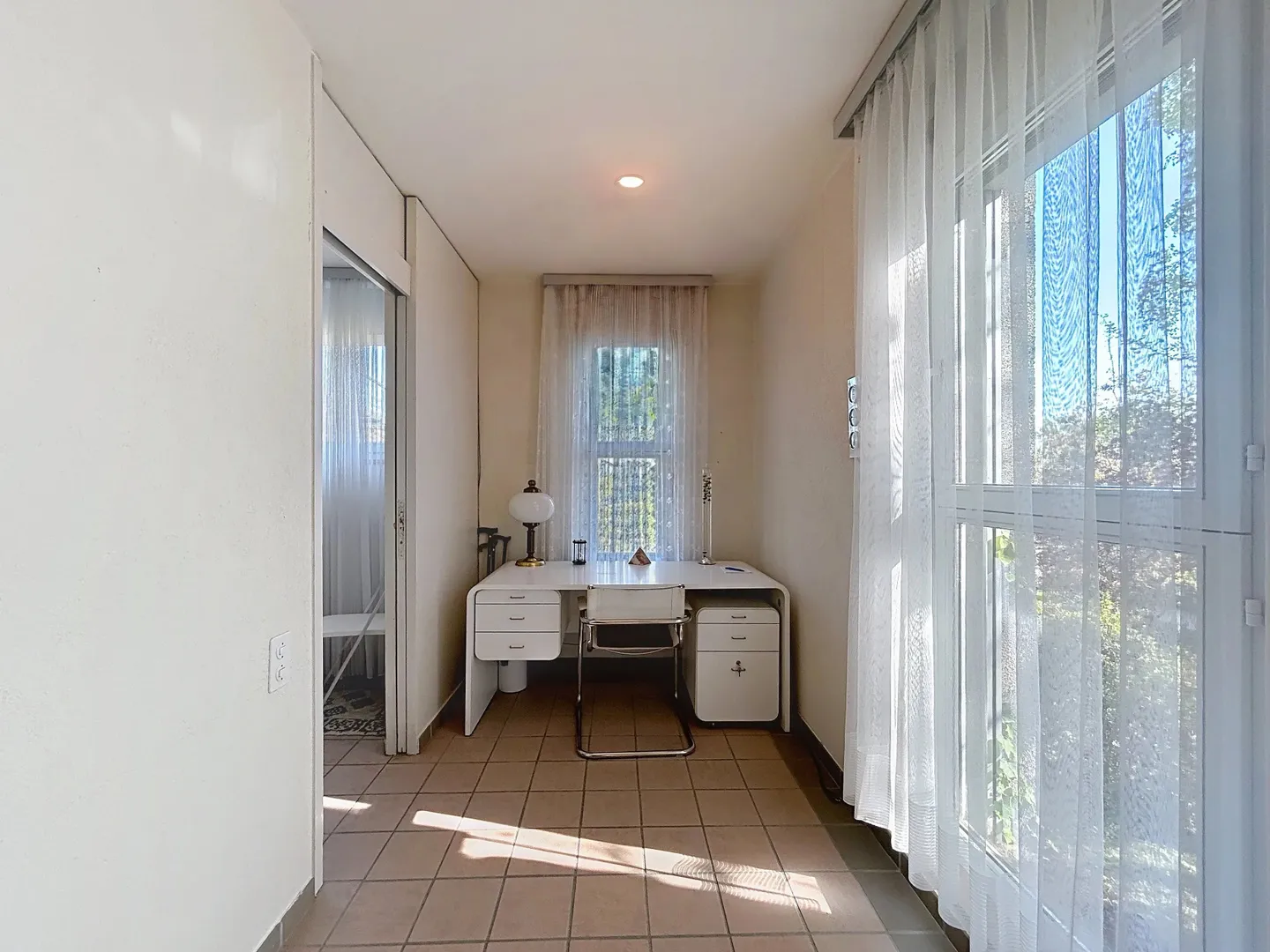 Individual villa in the heights of Neuchâtel, lake and Alps view - Photo 6 of 11