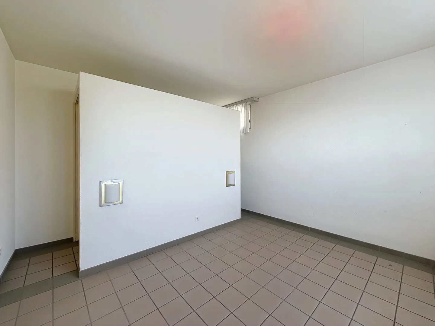 Individual villa in the heights of Neuchâtel, lake and Alps view - Photo 10 of 11