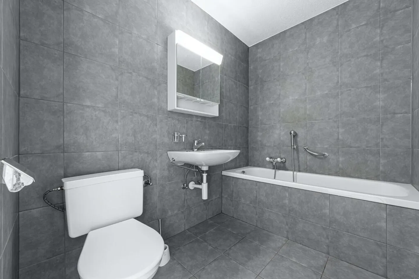 To seize! Charming apartment in a residential area in Sion! - Photo 5 of 6