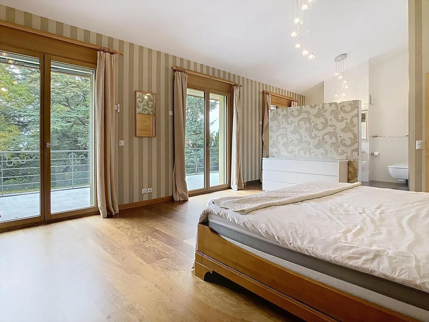 Maison 11 pièces - Photo 8 sur 13
